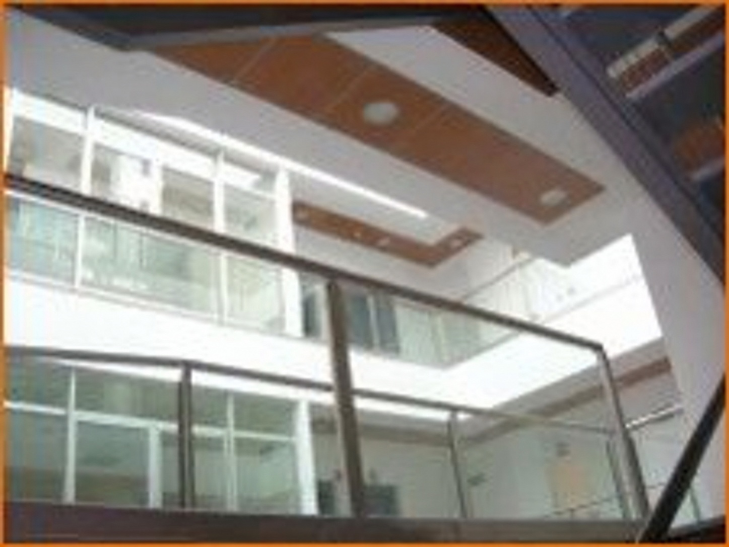 Hall interior del Centro de Innovación CISET